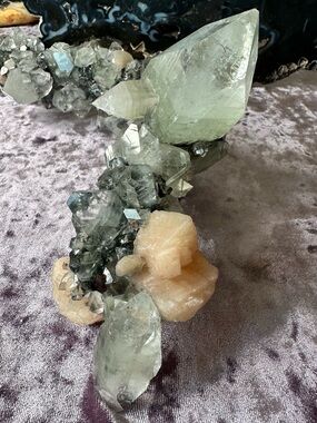 Green quarts cluster GQC04